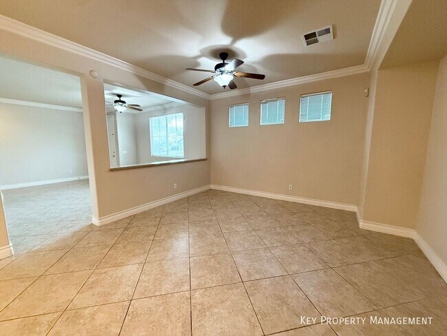 Building Photo - 10511 Broadhead-