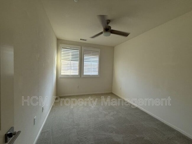 Building Photo - 804 El Paseo