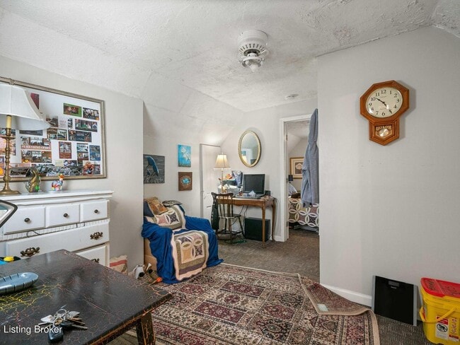 Building Photo - 1406 Walter Ave