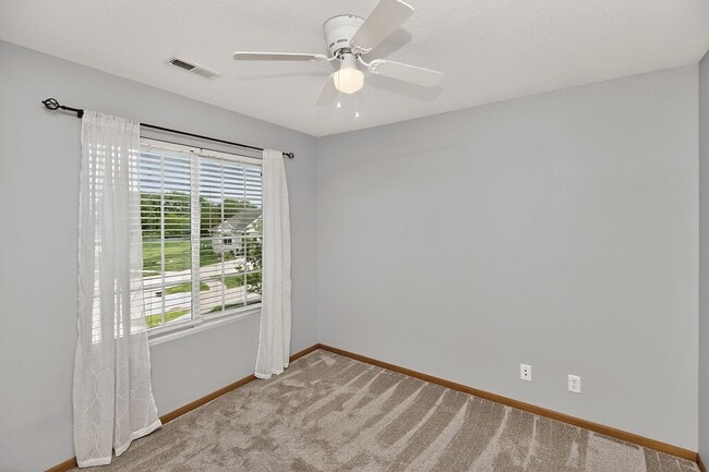 Building Photo - SPACIOUS LIVING!! 4 Bedroom, 3 Bathroom Home in Waukee!