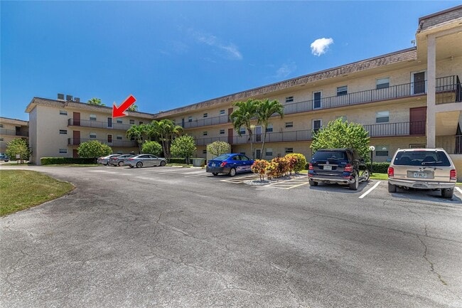 Building Photo - 701 Lori Dr