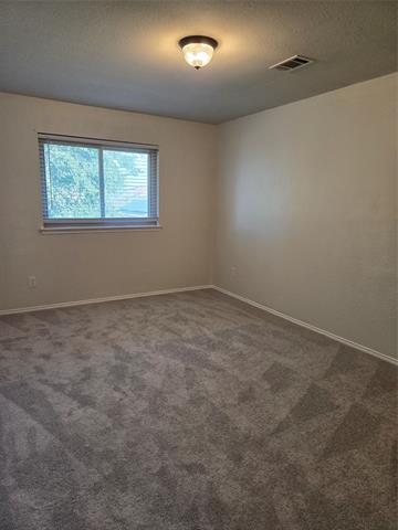 Building Photo - 2914 Thistlewood Dr