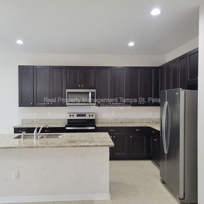 Building Photo - 6409 Tillandsia Pl