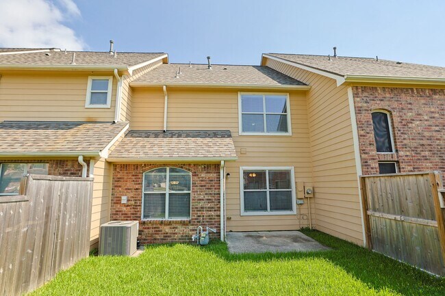 Building Photo - 1620 Grable Cove Ln