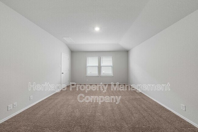 Building Photo - 6212 Sunhigh Dr