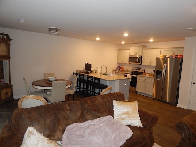 Building Photo - 207 Oakmont Valley Trl