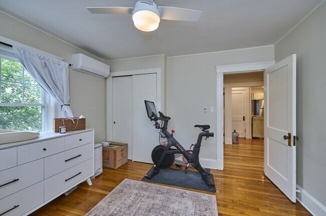 Building Photo - 41 Lynde Ave