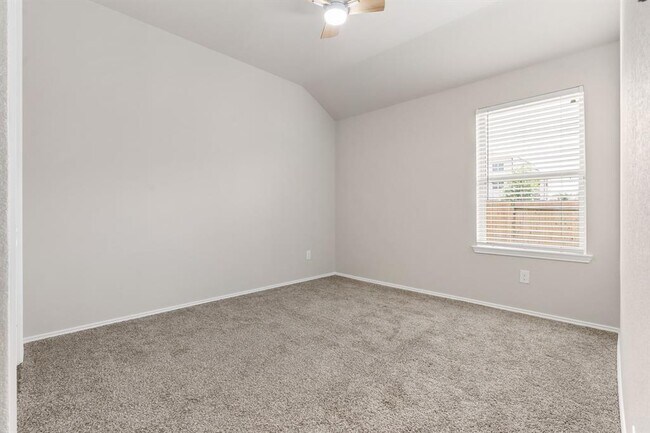 Building Photo - 24630 Charlton Green Ln