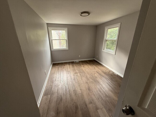 Building Photo - 3526-28 East 9th Avenue