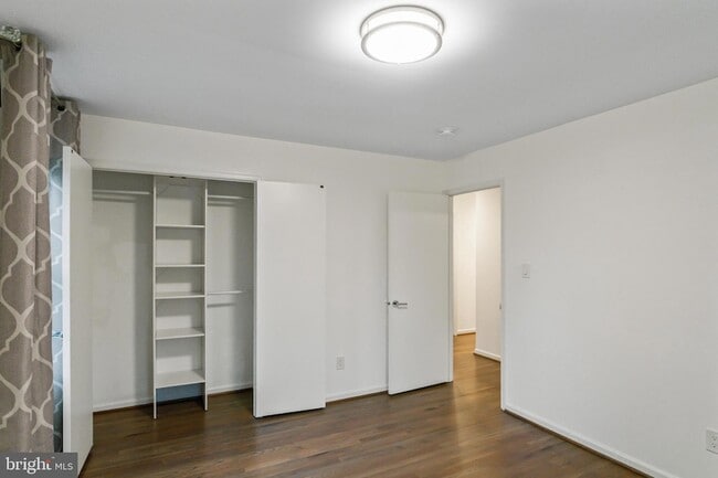 Building Photo - 9312 Sprinklewood Ln