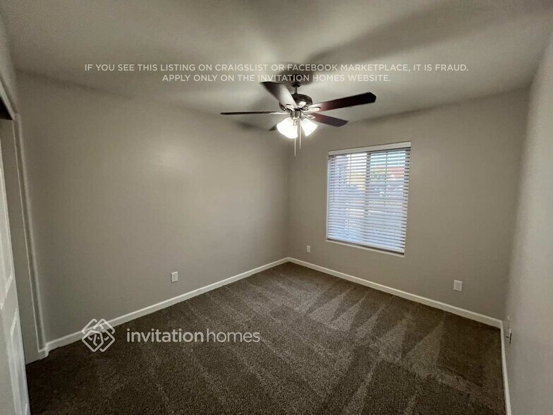 Building Photo - 16063 W Saguaro Ln