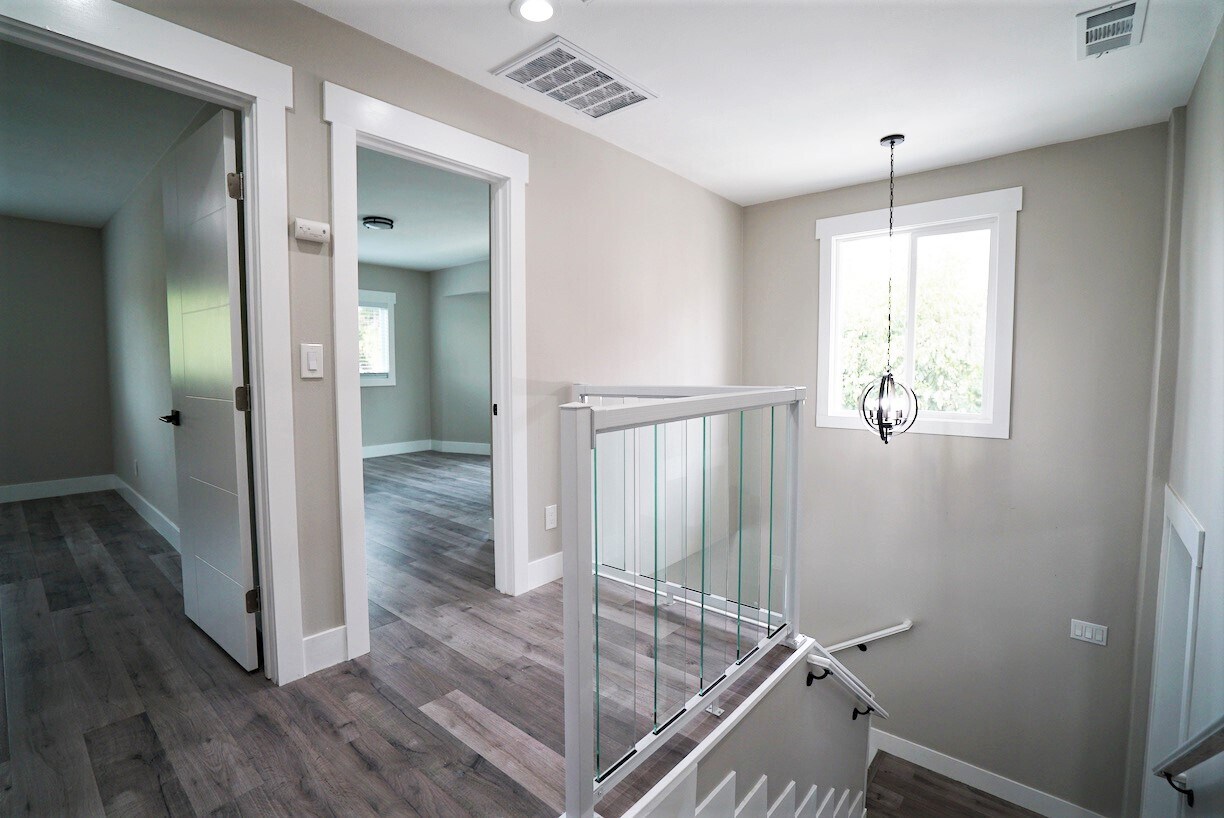 Building Photo - 1633 62nd St