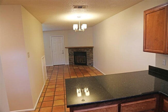 Building Photo - 4 Deerfield Dr
