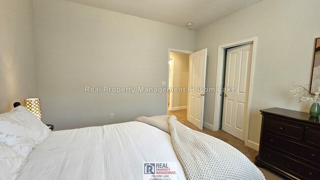 Building Photo - 2665 Aberdeen Ln