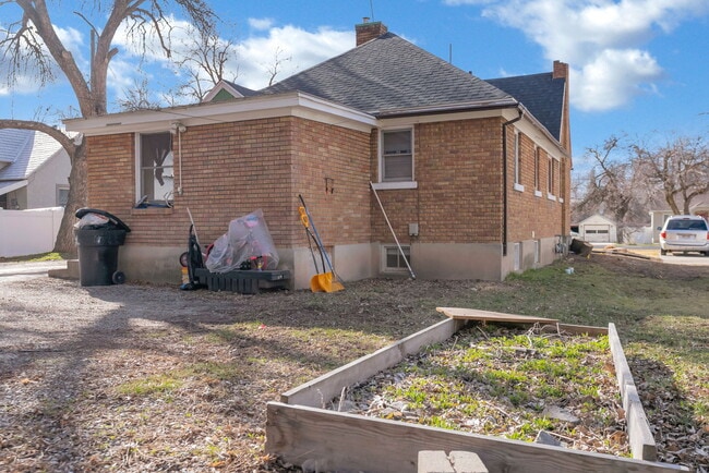 Building Photo - 654 N 100 E