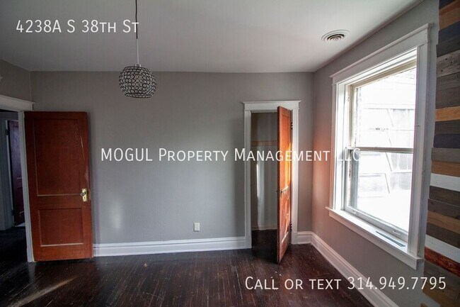Building Photo - 4238 S 38th St
