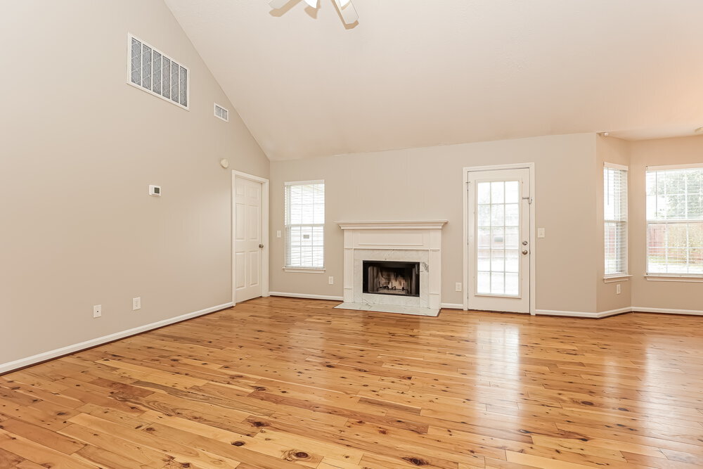 Building Photo - 128 Mary Joe Martin Dr