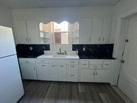 Building Photo - 281 W Cottage Pl