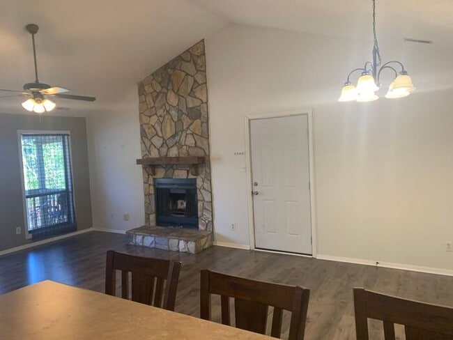 Building Photo - 1820-6 Tryon Drive