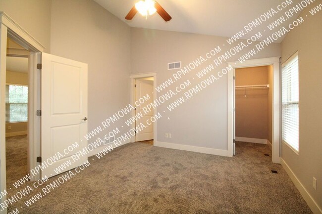 Building Photo - 2 MASTER SUITES!!! 2 Bedrooms, 2.5 Bath To...