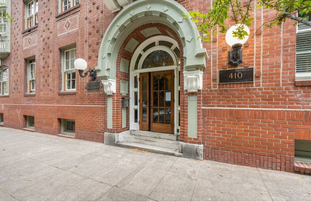 Building Photo - 410 NW 18th Ave