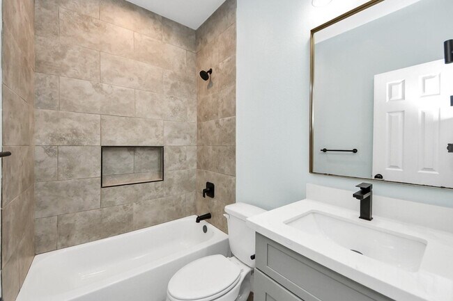 Building Photo - 7502 Sandle St