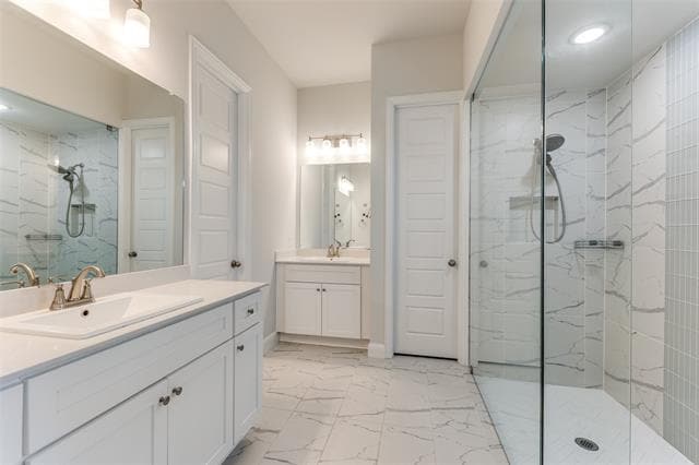 Building Photo - 4592 Refugio Dr