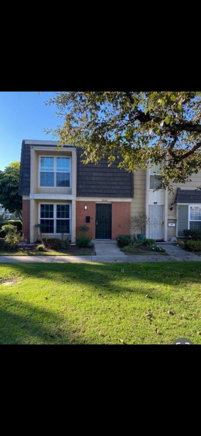 Building Photo - 10068 San Miguel Ct