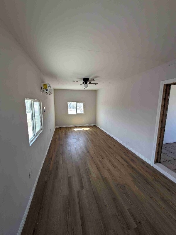 Building Photo - 1532 Edwards St