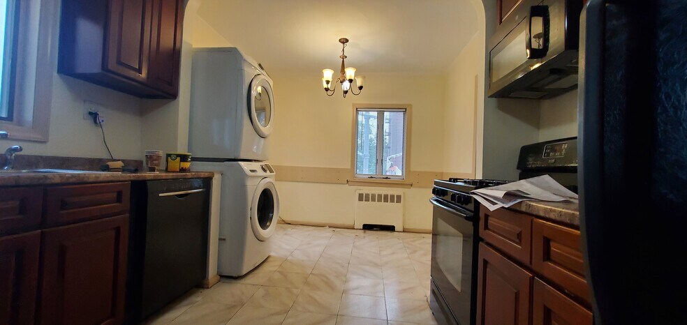 Building Photo - 37 Cass Pl