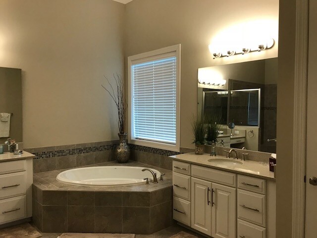 Building Photo - 9325 Vercelli Ct