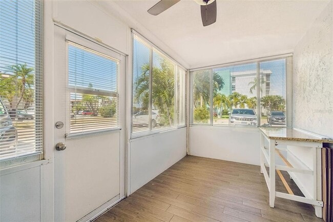 Building Photo - 4920 38th Way S