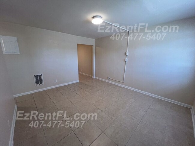 Building Photo - 803/5 Henrietta Ave