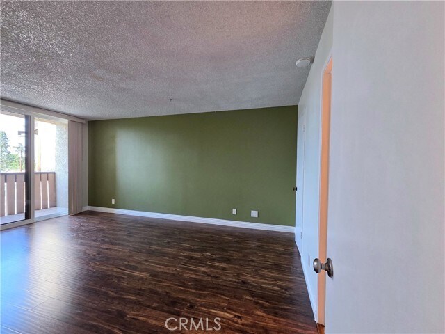 Building Photo - 4170 Elm Ave