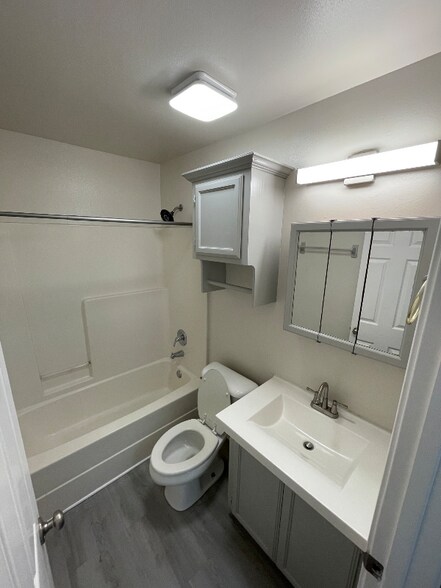 Building Photo - 2513 Chuparosa Ct