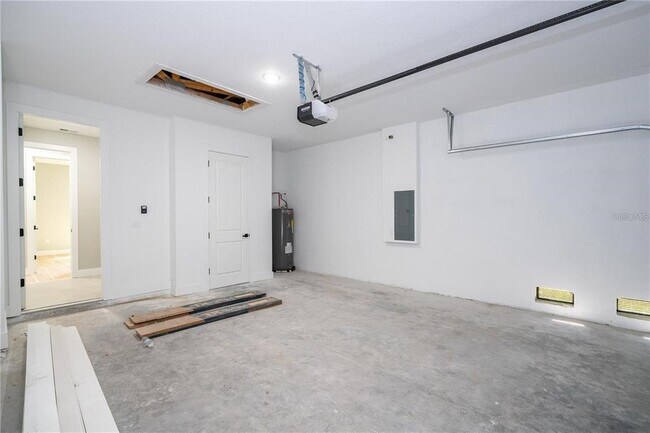 Building Photo - 15 Ramblewood St