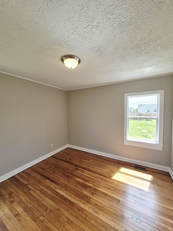 Building Photo - 2917 Creighton Rd