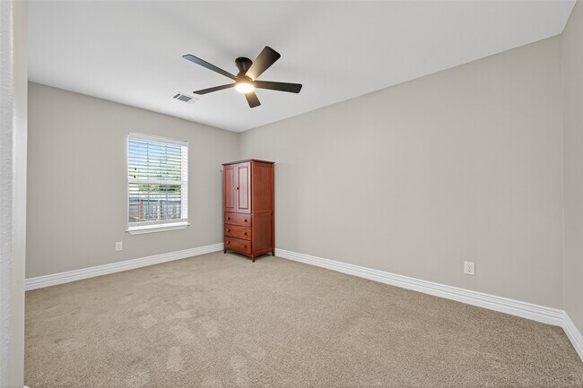 Building Photo - 2509 Moreau St