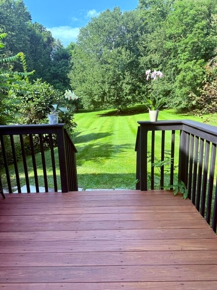 Building Photo - 51 Saddle Ridge Dr