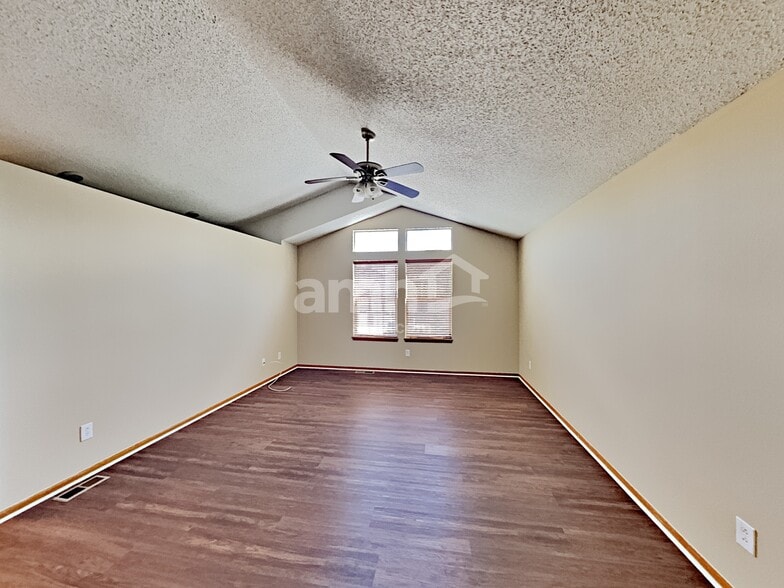 Building Photo - 19065 E Chenango Cir