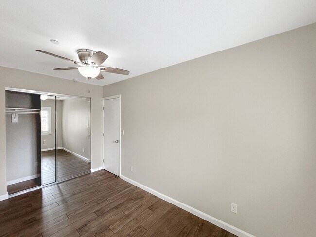 Building Photo - Charming 2BD/1BA Detached Condo in Univers...