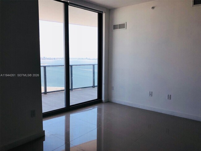 Building Photo - 488 NE 18th St