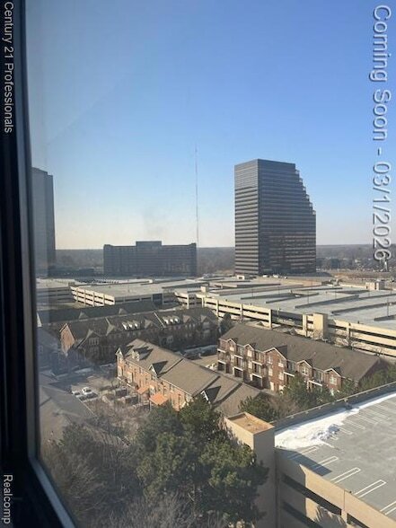 Building Photo - 5000 Town Center Dr