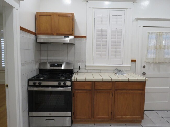 Building Photo - 162HHH