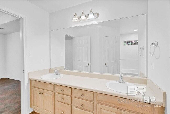 Building Photo - 8352 Preakness Ct