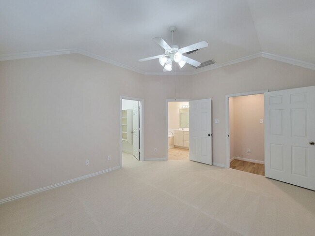 Building Photo - Stunning 3-Bedroom Dream Home in a Quiet Cul-de-Sac!