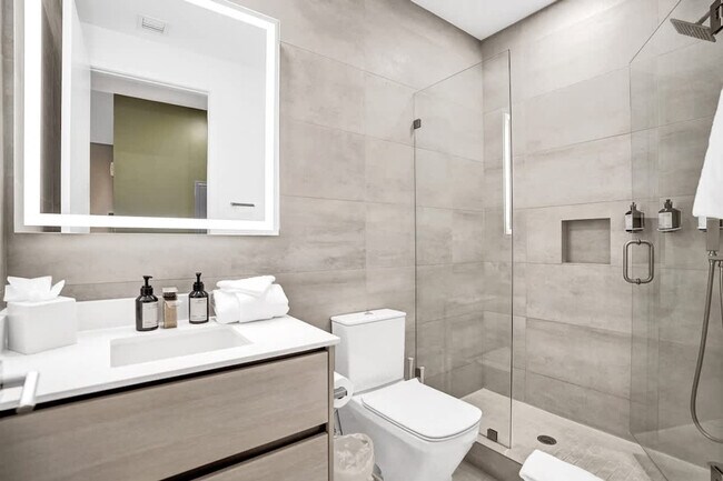 Building Photo - 1220 17th St