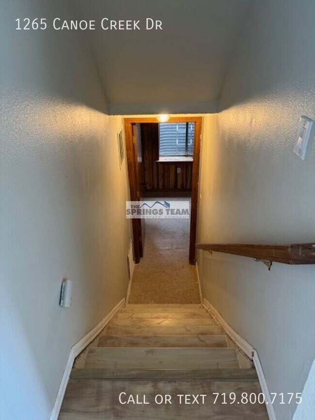 Building Photo - 1265 Canoe Creek Dr N