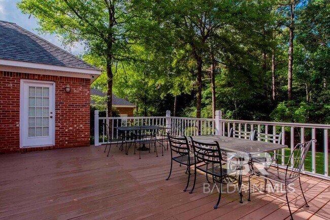 Building Photo - 30587 Middle Creek Cir