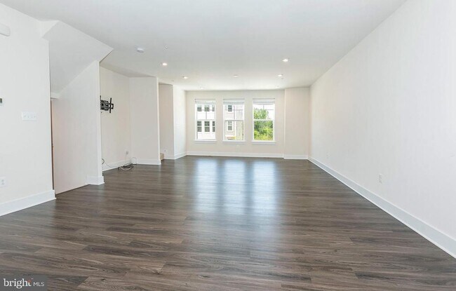 Building Photo - 8380 Amber Beacon Cir